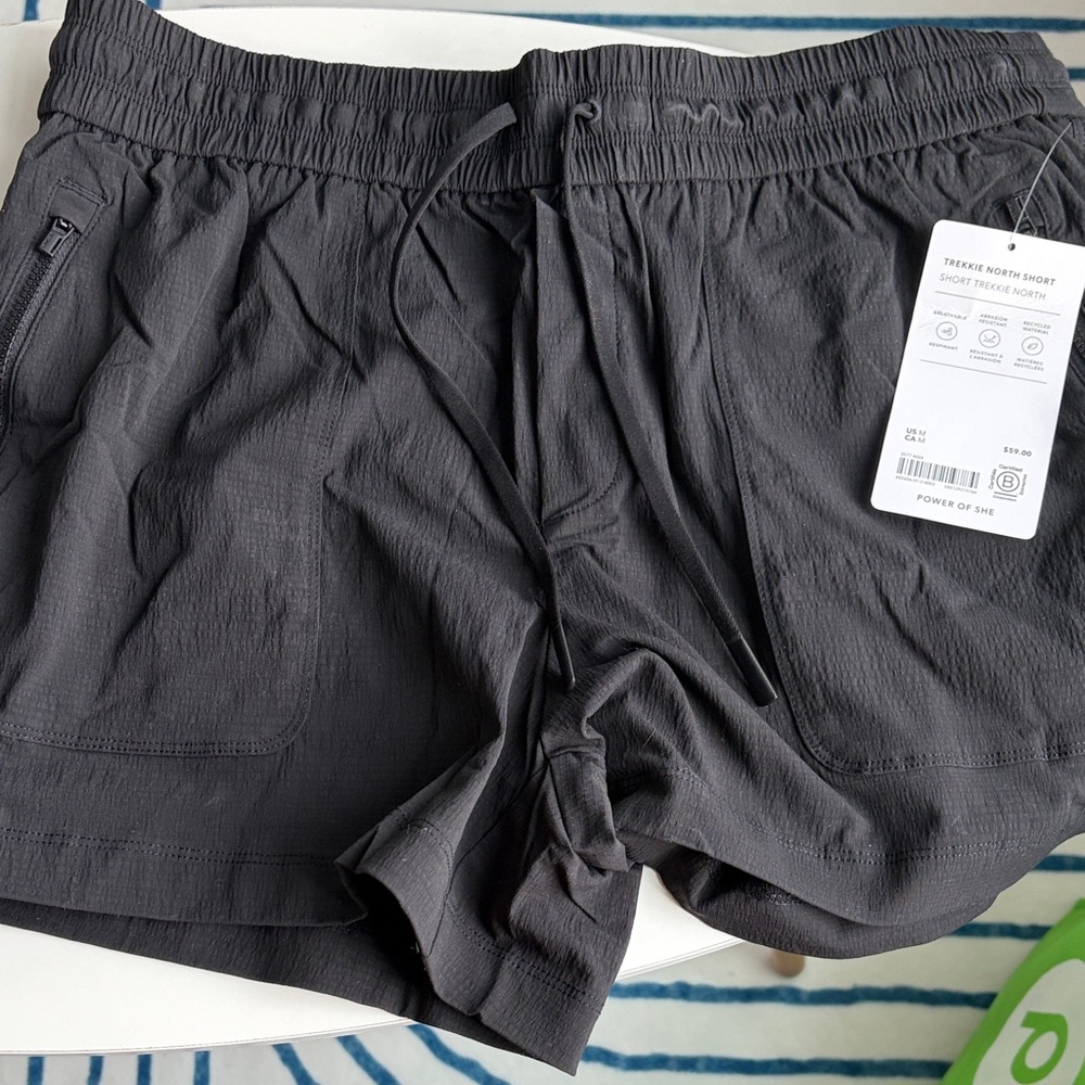 Athleta Trekkie North Short - Picture 3 of 3